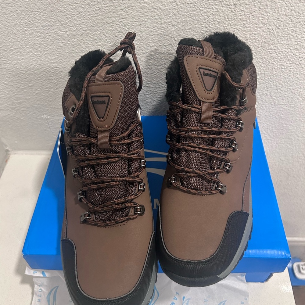 Outdoor Adventure Brown Boots - Picture 4 of 5